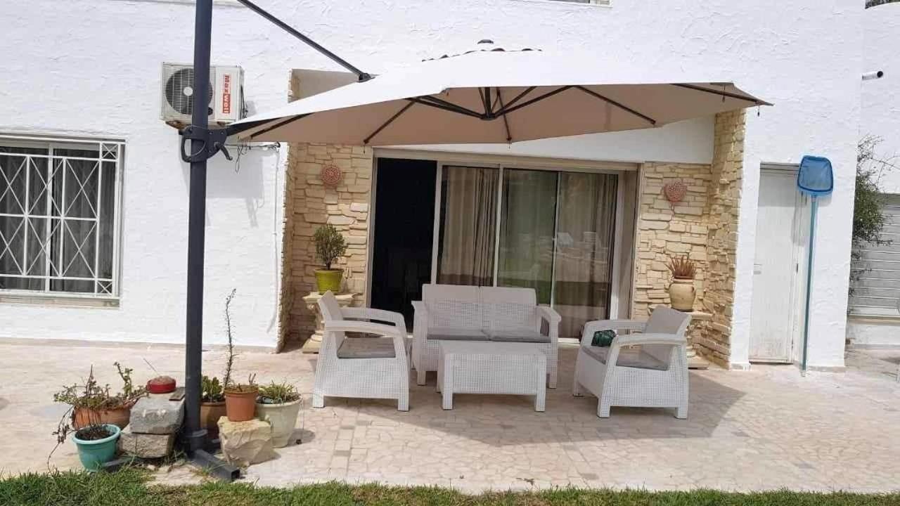 La Maison Les Pins Chambre D'Hote Chez L'Habitant La Marsa Exterior foto
